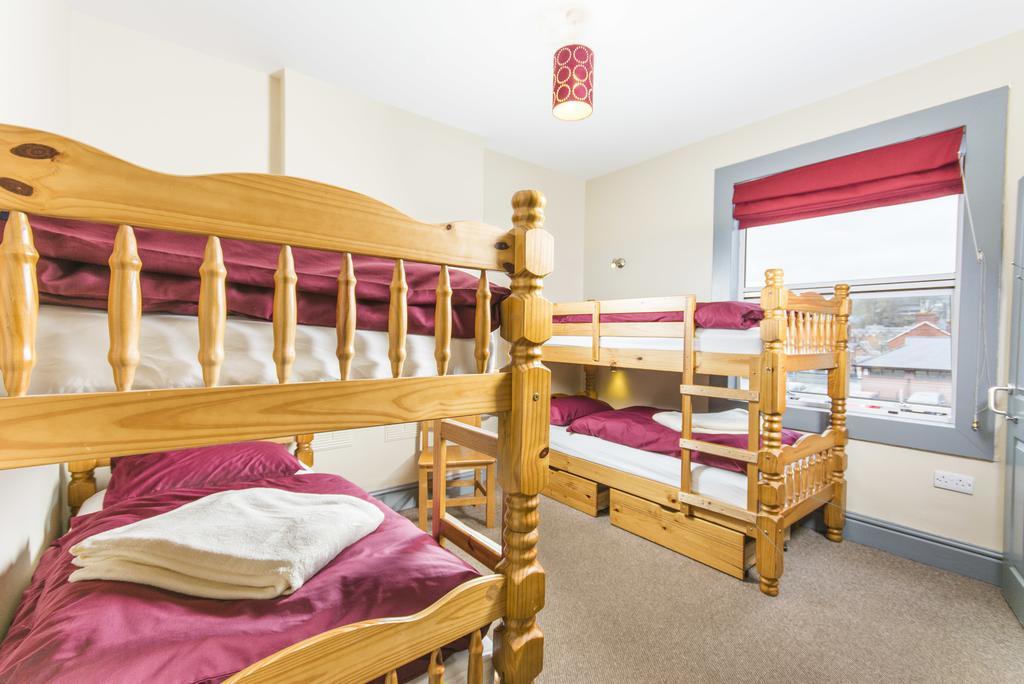 Llangollen Hostel Guest Rooms - No Dormitories - Self Catering Szoba fotó