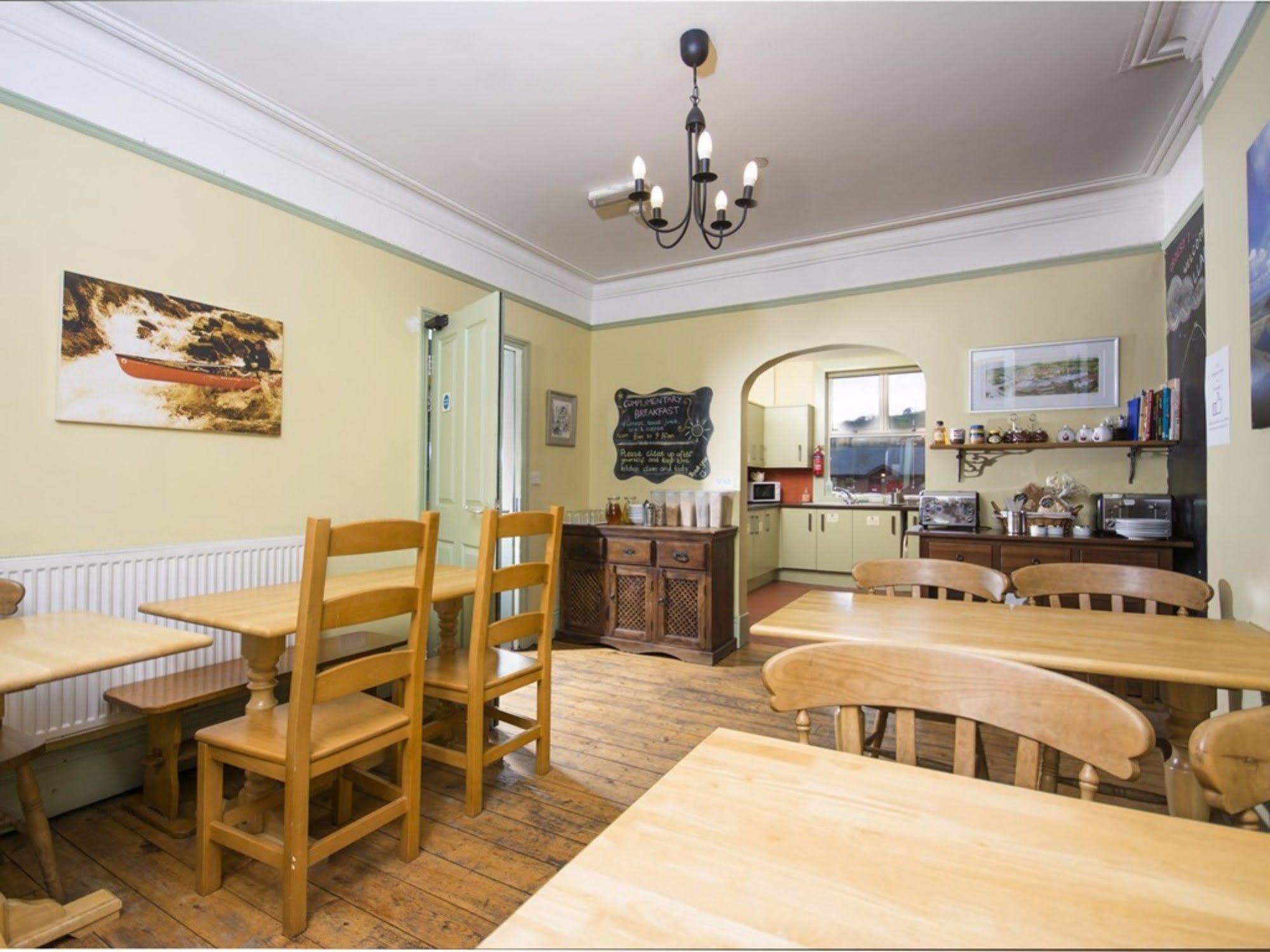 Llangollen Hostel Guest Rooms - No Dormitories - Self Catering Kültér fotó