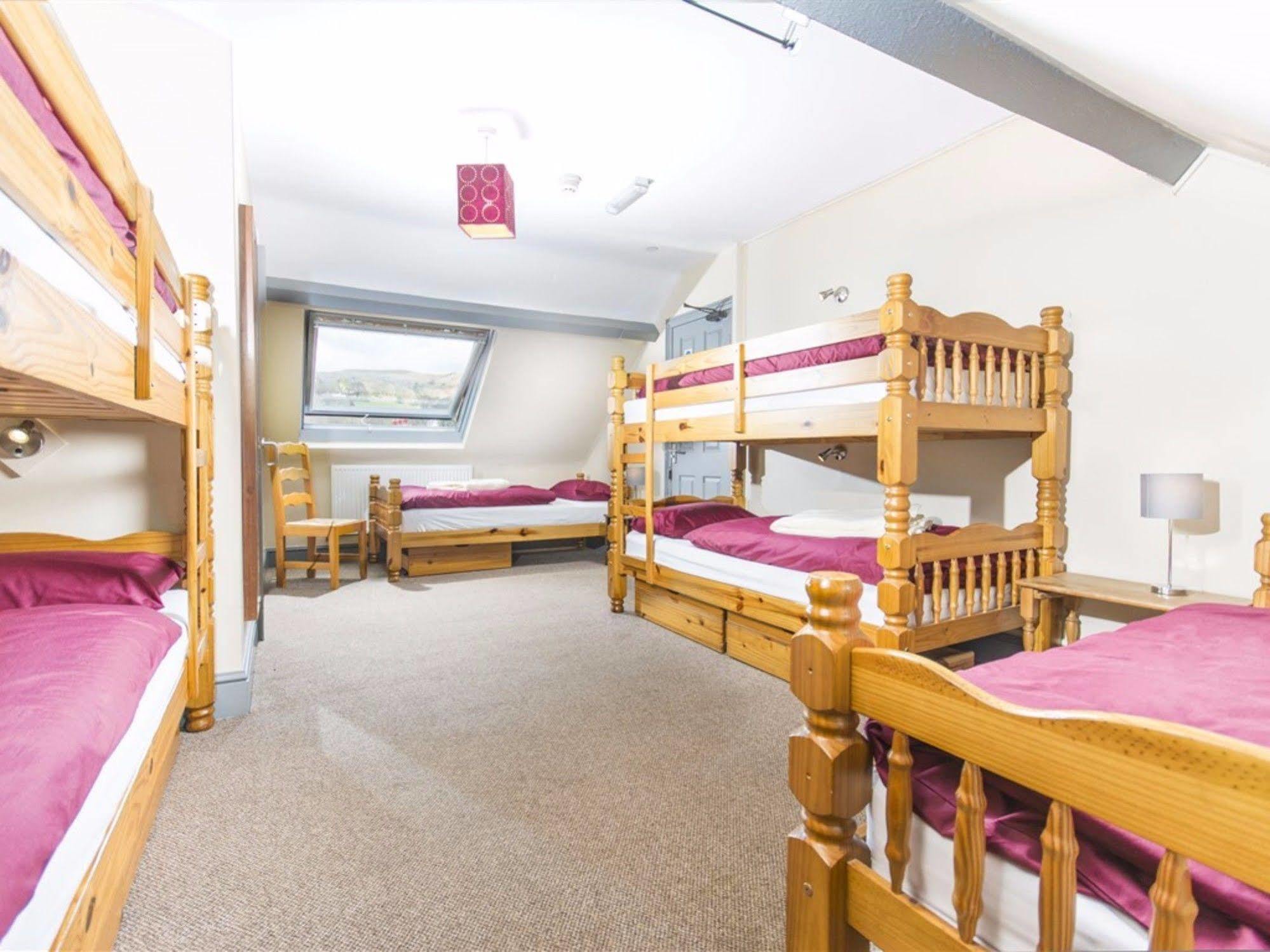 Llangollen Hostel Guest Rooms - No Dormitories - Self Catering Kültér fotó